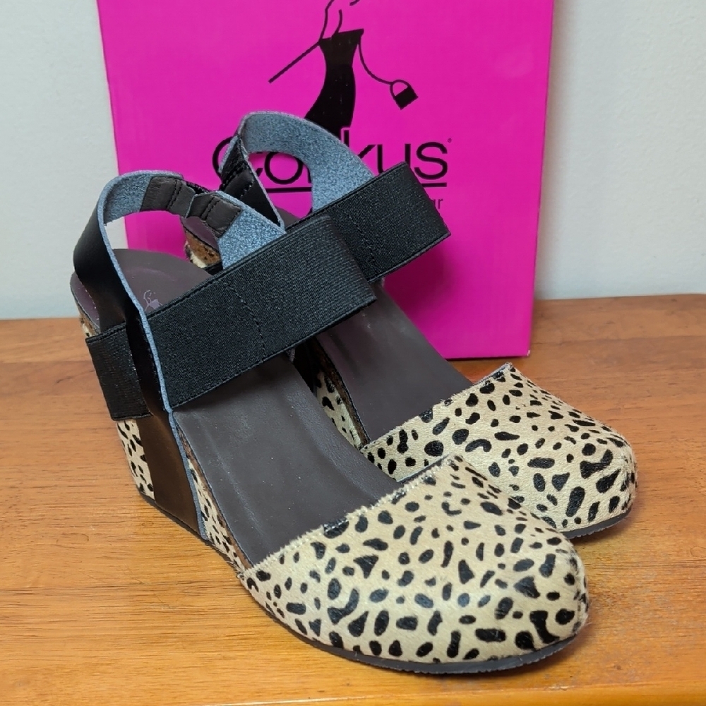 Corkys Timeout Leopard Print Calf Hair Wedges Black + Cream 4" Heel Women Size 9